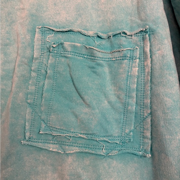 Zenana Sweatshirt Acid Wash Turquoise Raw Hem Crew Neck Pockets Size XL Cotton - Picture 3 of 5